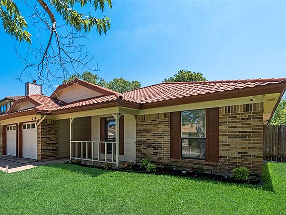 2nd image of 236 Kalmia Dr