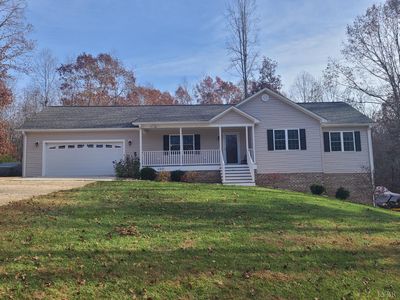1231 Little Bear Ln, Spout Spring, VA, 24593