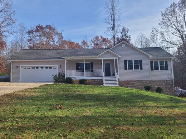 1231 Little Bear Ln, Spout Spring, VA 24593