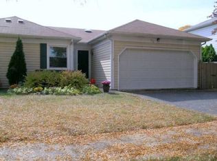 552 Fessler Ave, Naperville, IL 60565