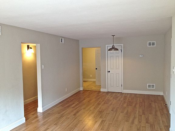 5th image of 7508 Buckingham Dr APT 1
