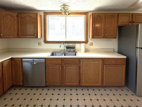 5th image of 11776 Livermore Rd