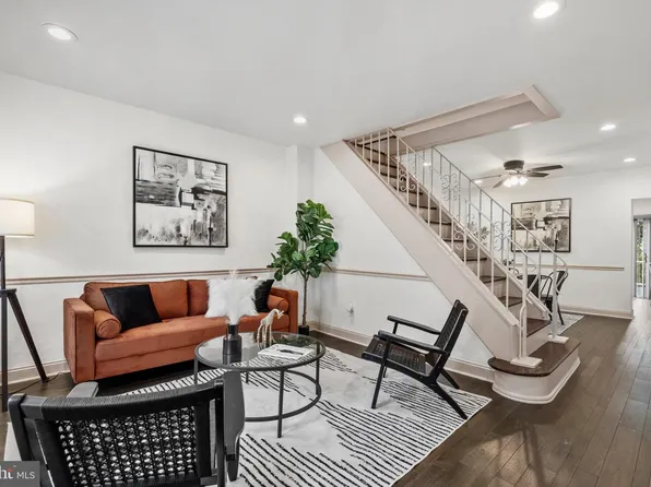 4716 Mansion St, Philadelphia, PA 19127