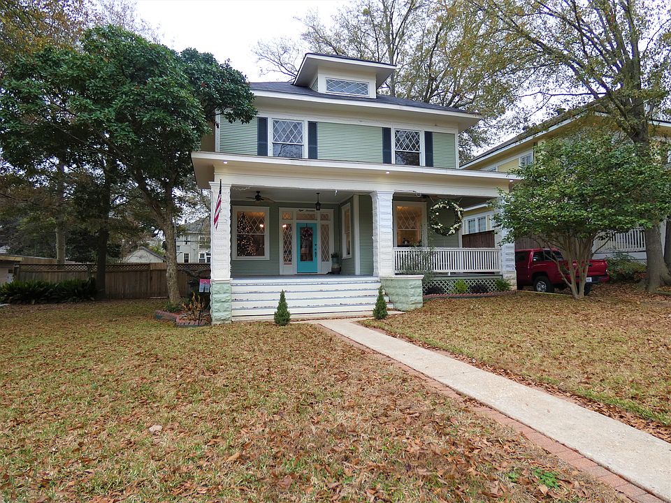 1st image of 817 Wilkinson St