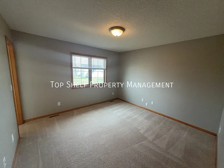 4404 SE Elm Ct — Photo 9