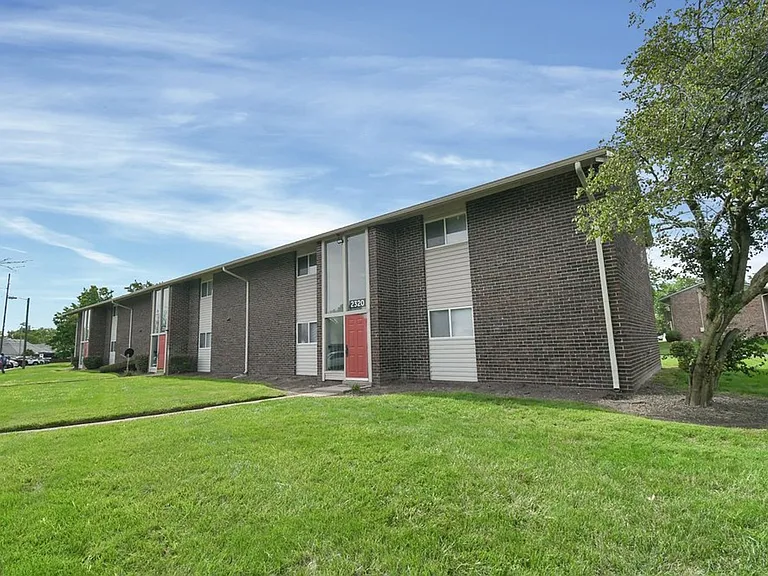 Greentree Apartments — Photo 15