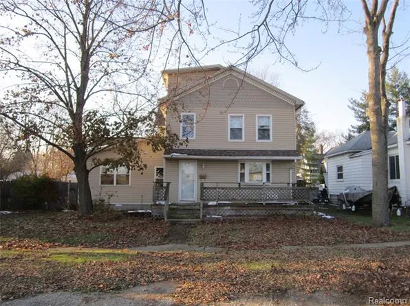 1309 Saint Clair Blvd, Algonac, MI 48001