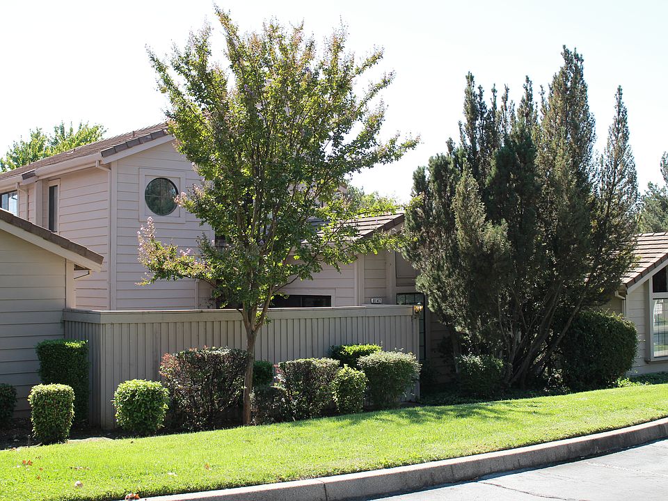 1st image of 8147 Chenin Blanc Ln