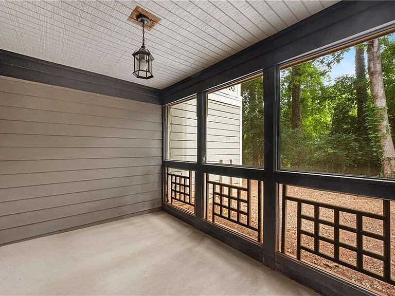 601 Abingdon Way — Photo 27