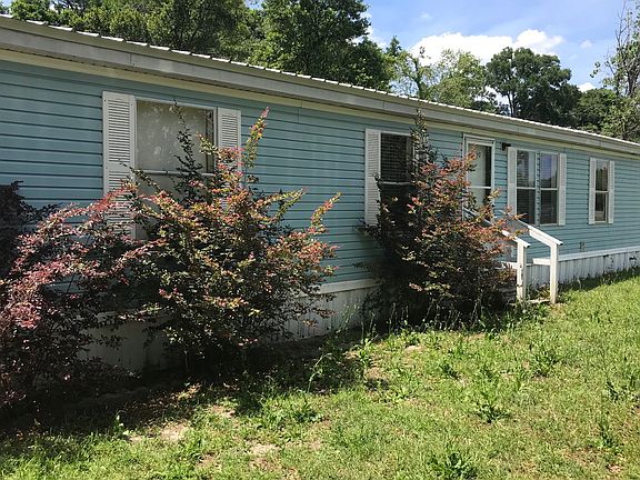 2nd image of 270 SW Twig Ct