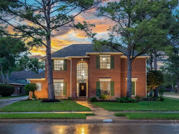 7523 Highland Farms Rd, Houston, TX 77095