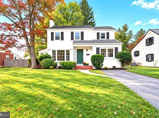 605 Greenway Ave, Ewing, NJ 08618