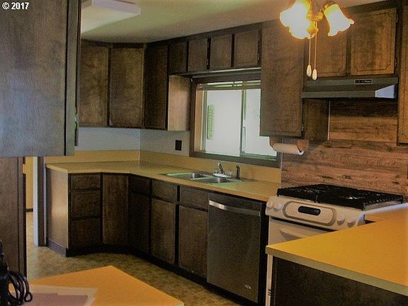 5th image of 75507 Fern Hill Rd