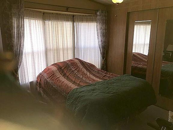 5th image of 13 Driftwood Ln