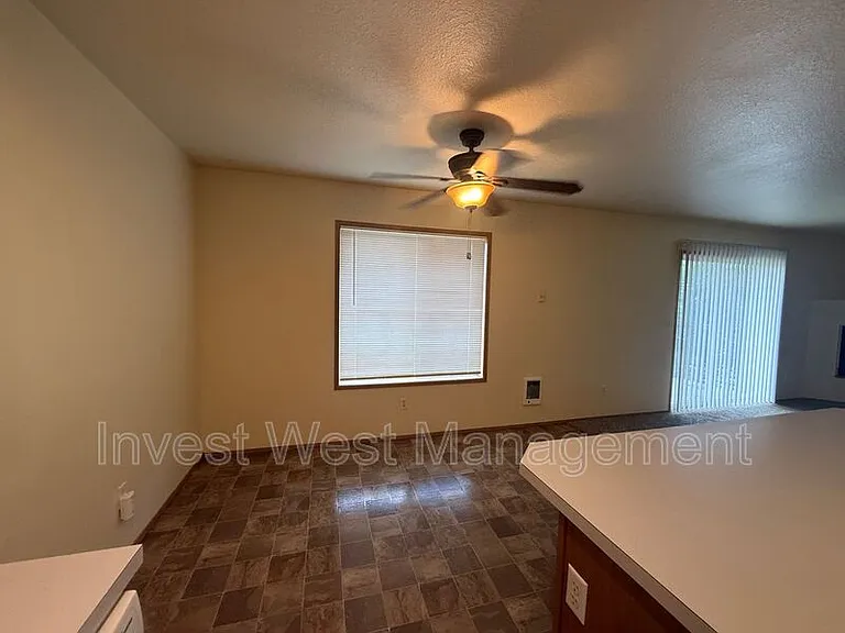 1718 SE 11th Ave #302 — Photo 16