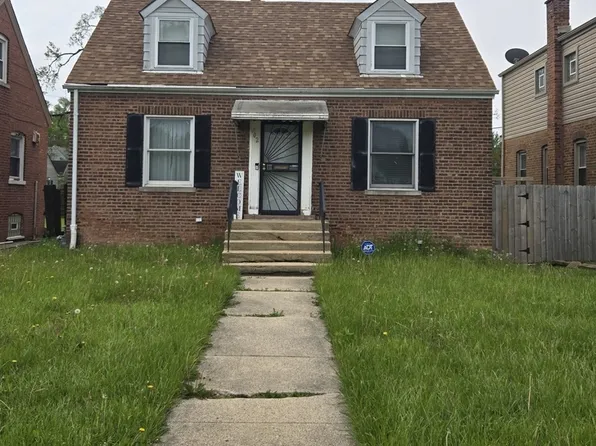 102 E 150th St, Harvey, IL 60426