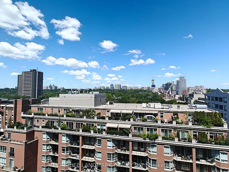 942 Yonge St #1116 — Photo 16