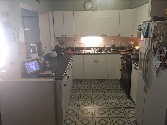 2nd image of 4504 W Hanna Ave