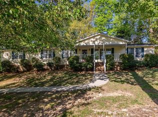 3930 Woodlake Rd, Winston Salem, NC 27127