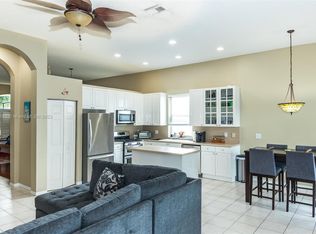 1415 NW 143rd Ave #14115, Pembroke Pines, FL 33028