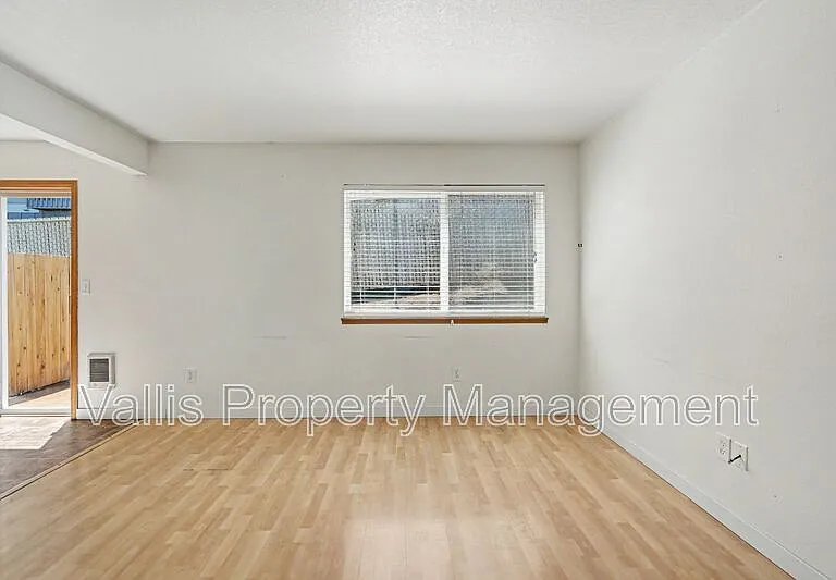 5262 Springcrest Dr S — Photo 11