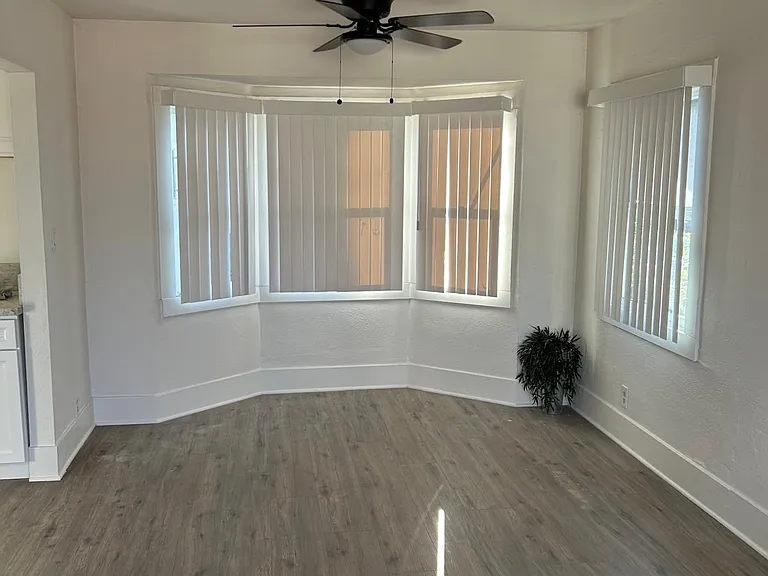 4525 Orange Ave — Photo 3