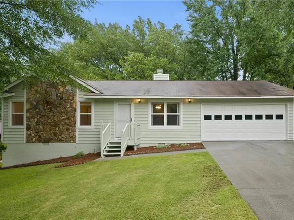 1574 Robin Hill Dr, Norcross, GA 30093