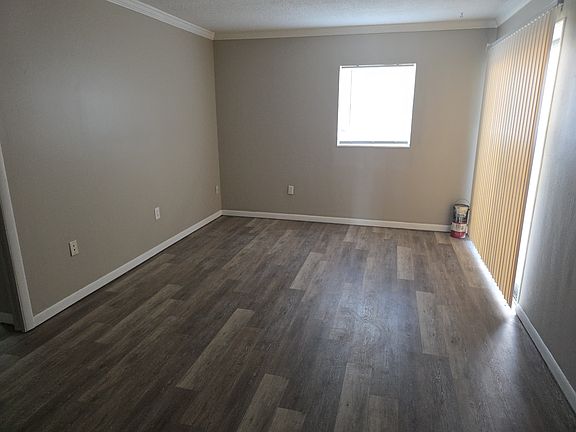 4th image of 130 Bougainvillea Dr #4