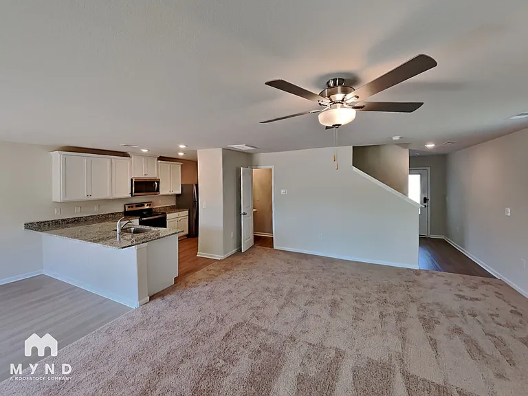 7124 Galway City St — Photo 3