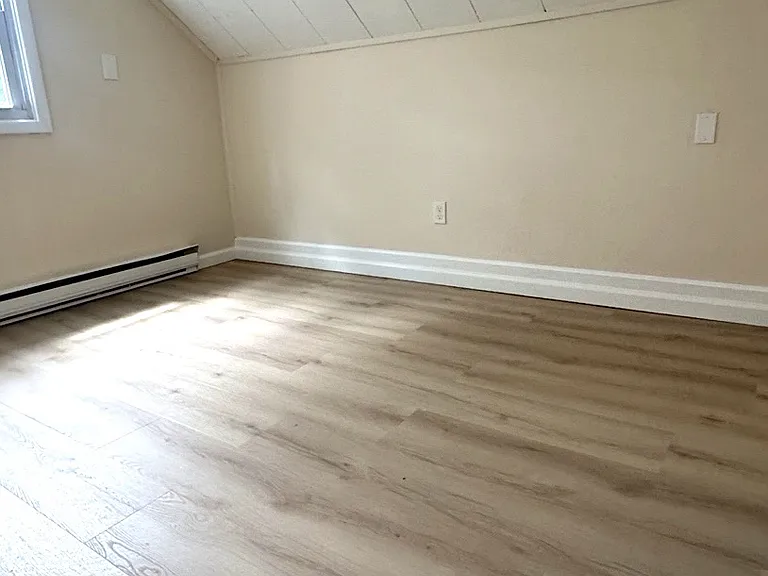 118 Mac Farlane Rd #2 — Photo 6