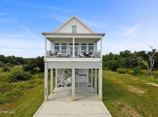 218 S Beach Blvd, Waveland, MS 39576