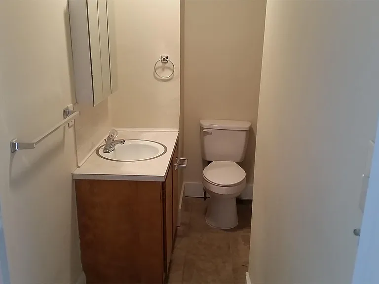 1103 N Main St #3 — Photo 4