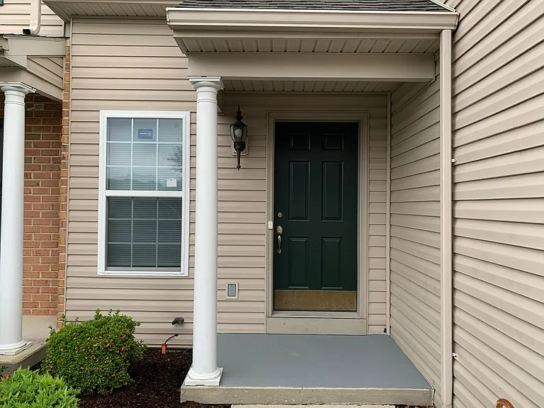 4160 Roth Farm Village Cir — Photo 16