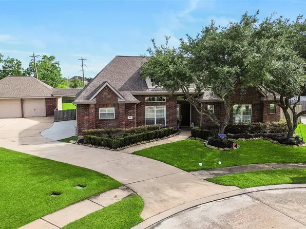 910 High Ridge Cir, Friendswood, TX 77546