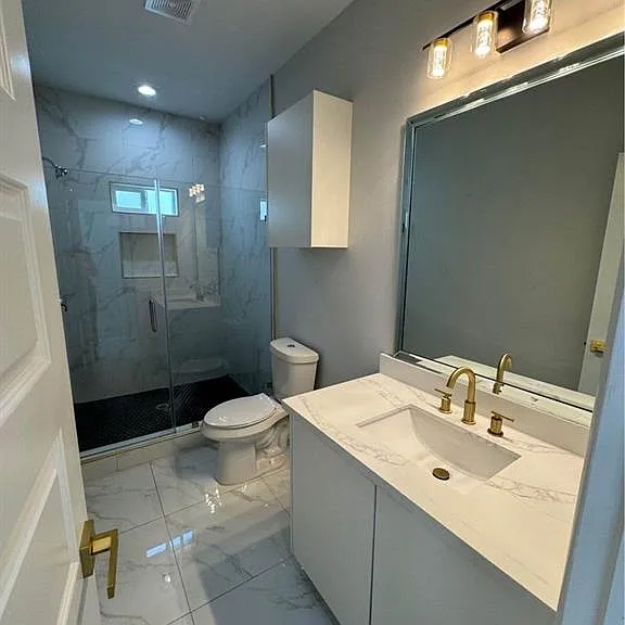 5800 Notre Dame Ave #2 — Photo 6
