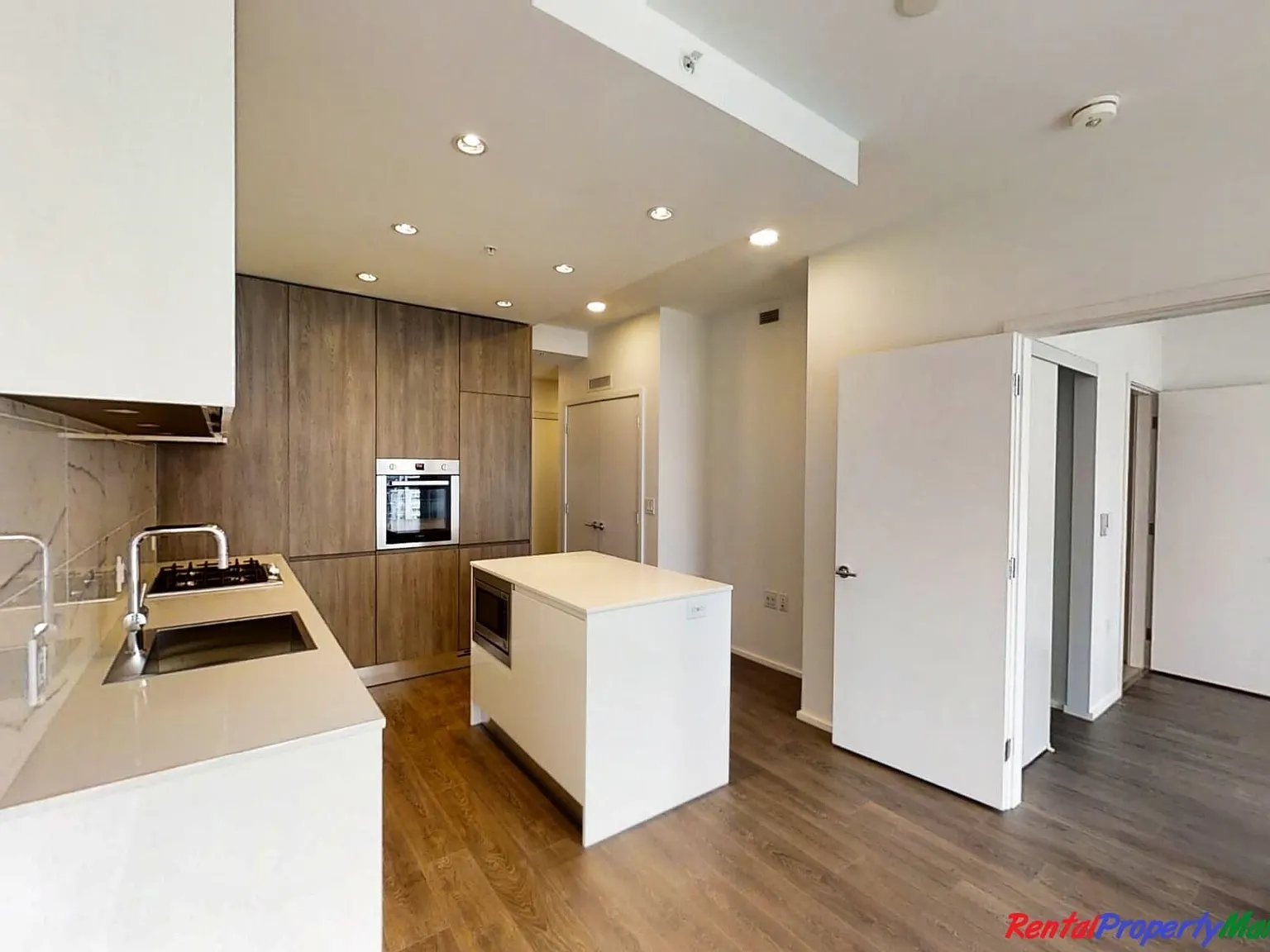 4650 Brentwood Blvd — Photo 2