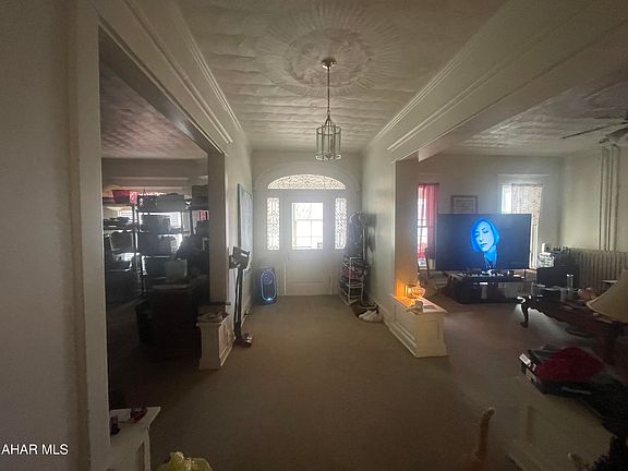 3rd image of 2814 Broad Ave