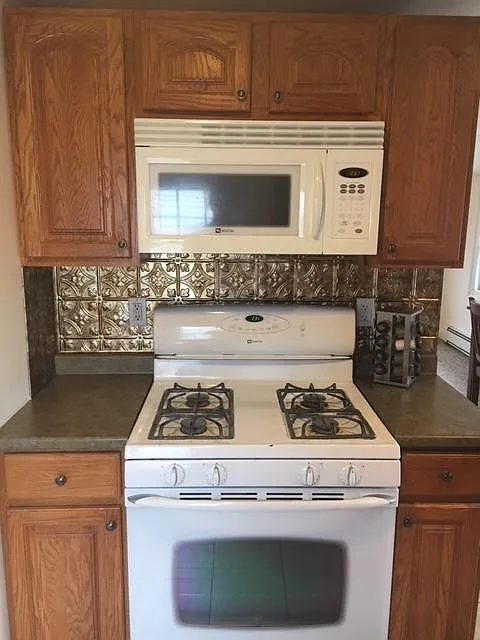 2 bed, 900 sqft, $2,550 — Photo 3
