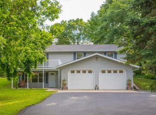425 40th Ave, Clear Lake, WI 54005