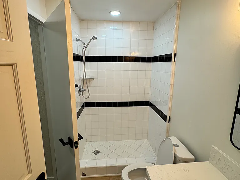 73201 Colonial Dr — Photo 12