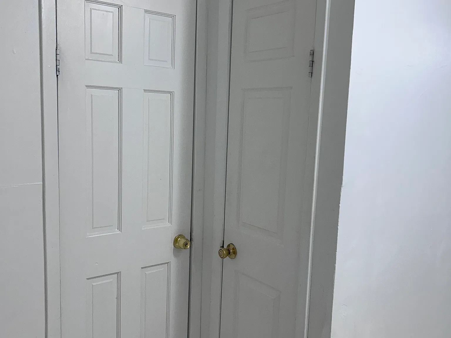3 bed, 1300 sqft, $3,000 — Photo 2