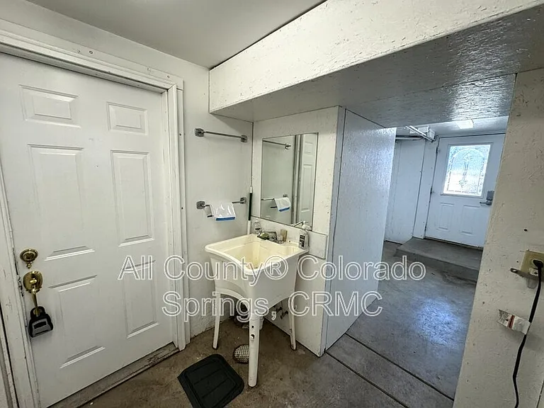 815 N Nevada Ave #205 — Photo 18