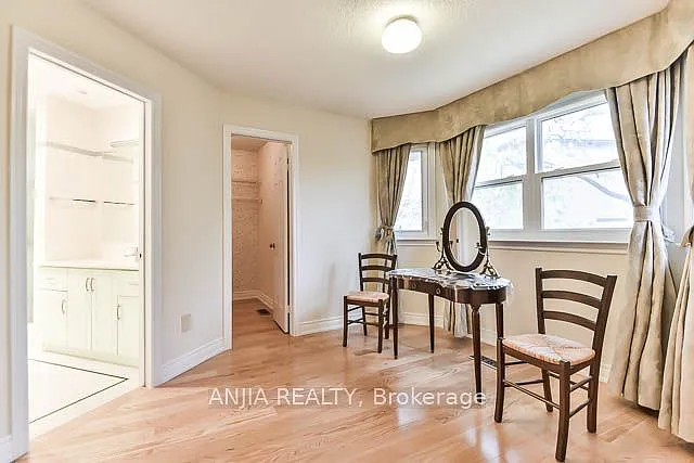 11 Berkeley Ct — Photo 13