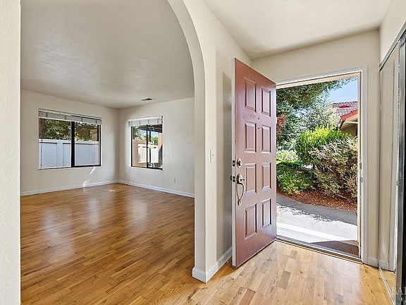 5th image of 436 Park Place Drive