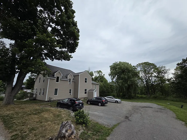 622 Main St #2 — Photo 14