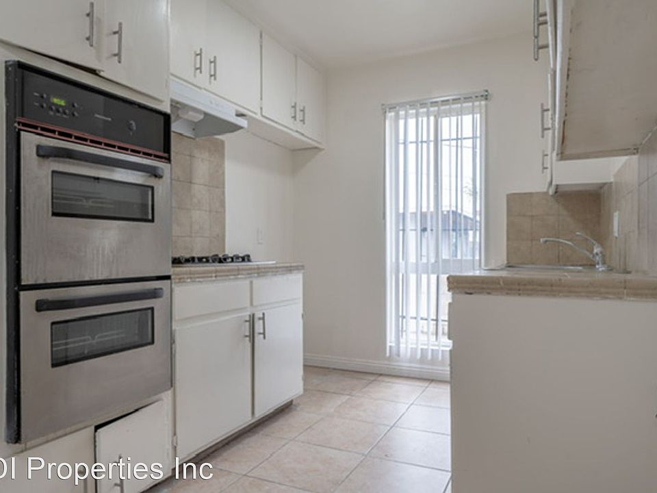 1st image of 642 W 74th St #3