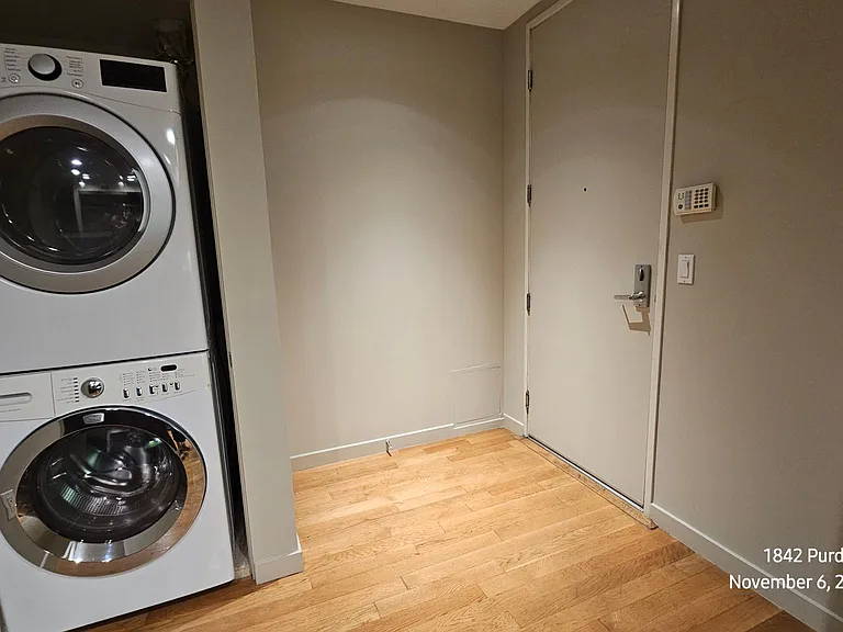 1842 Purdue Ave #208 — Photo 2