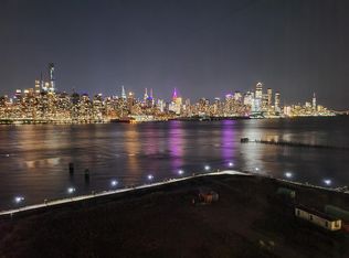 8 Avenue At Port, West New York, NJ 07093