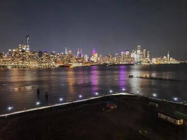 8 Avenue At Port, West New York, NJ 07093