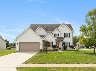 709 Bristle Lake Dr, Brownsburg, IN 46112